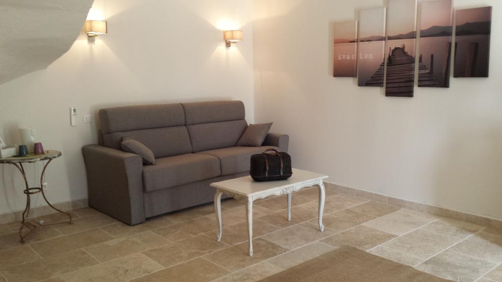 Mas Saint Julien Bed and Breakfast Cavaillon Exteriör bild