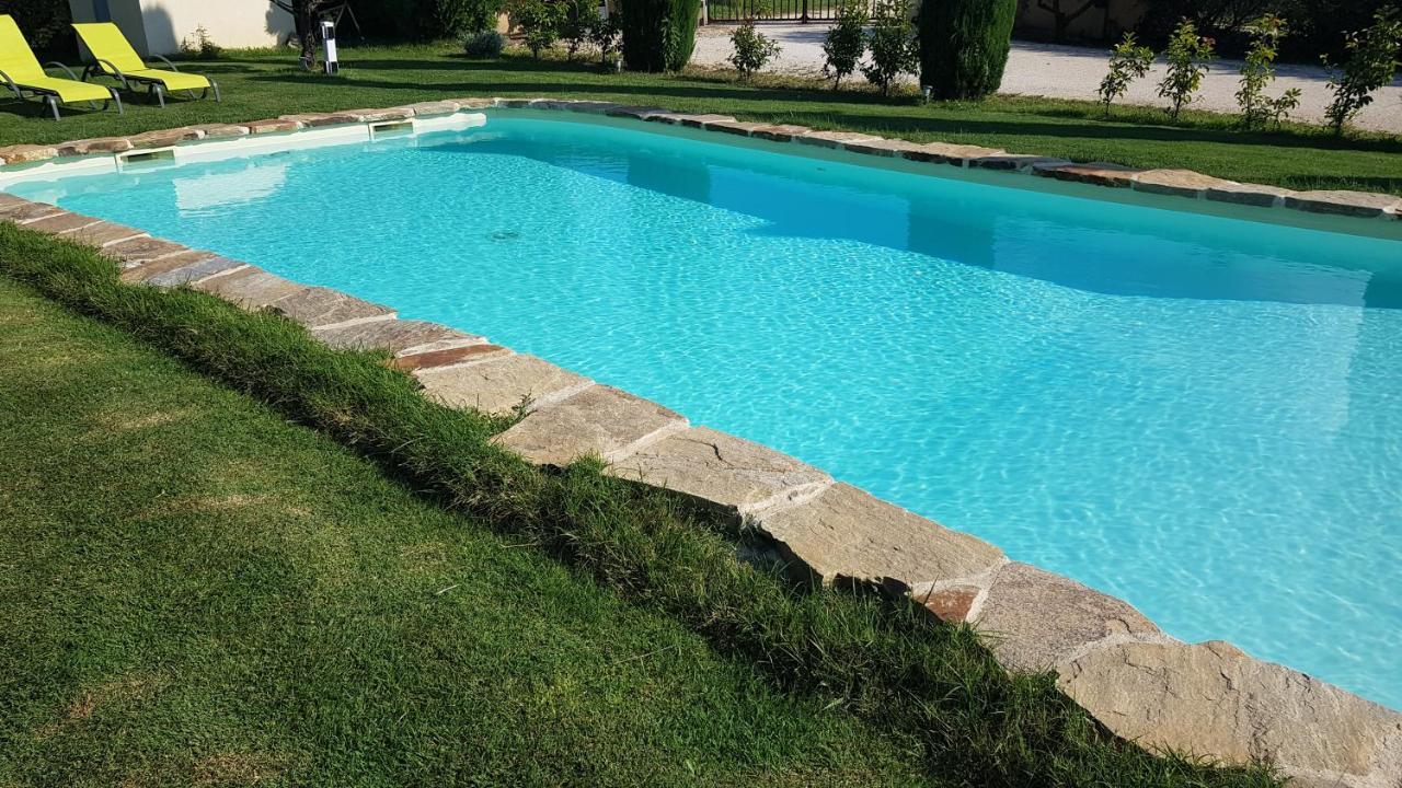 Mas Saint Julien Bed and Breakfast Cavaillon Exteriör bild